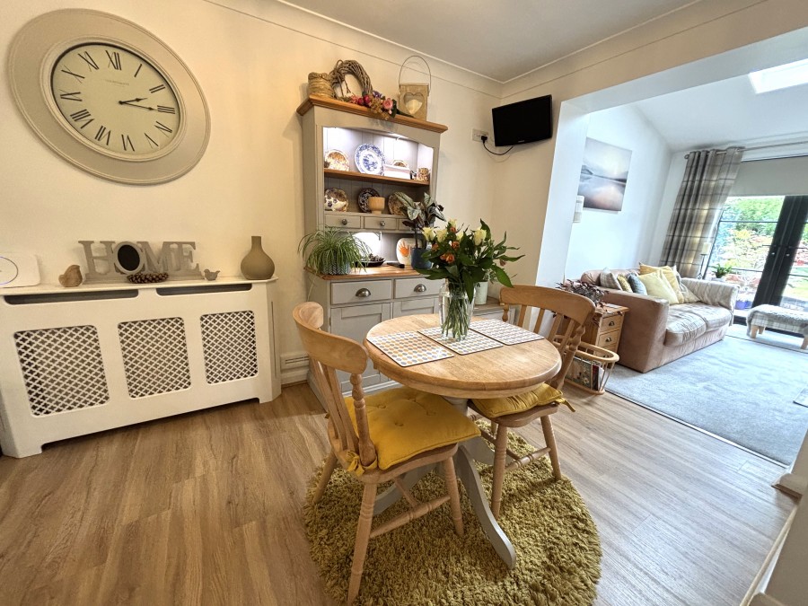 Images for Armitage, Rugeley EAID: BID:lsp
