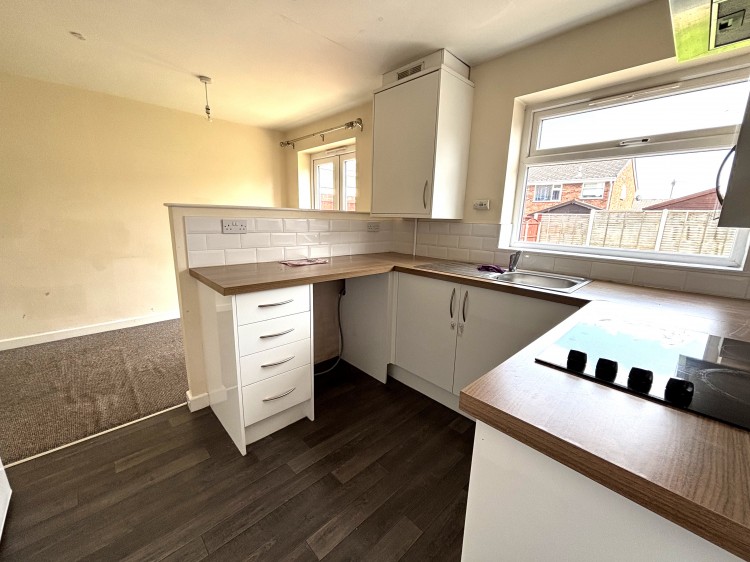 Images for Woodheyes Lawns, Rugeley