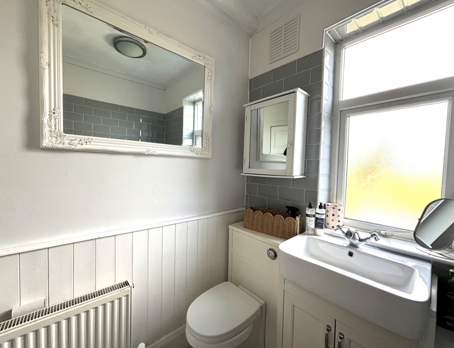 Images for Armitage, Rugeley EAID: BID:lsp