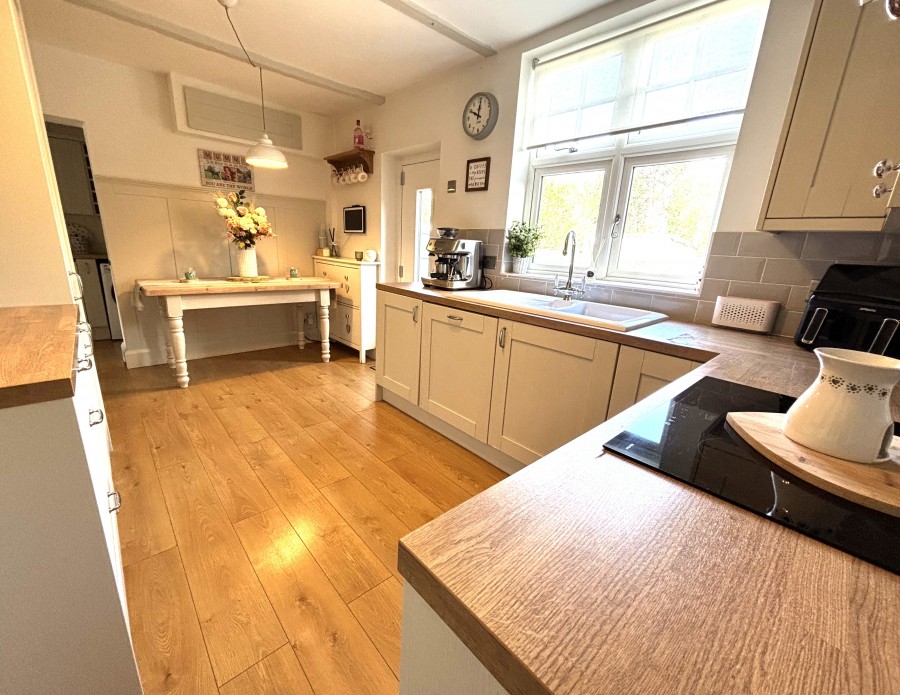 Images for Armitage, Rugeley EAID: BID:lsp