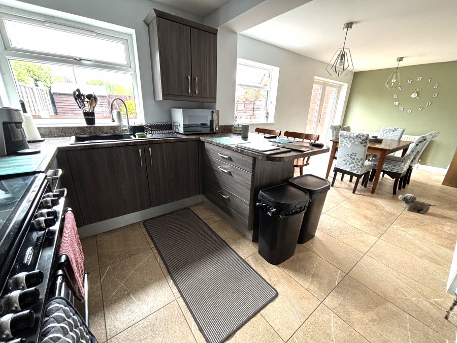 Images for Park Hall Close, Rugeley EAID: BID:lsp