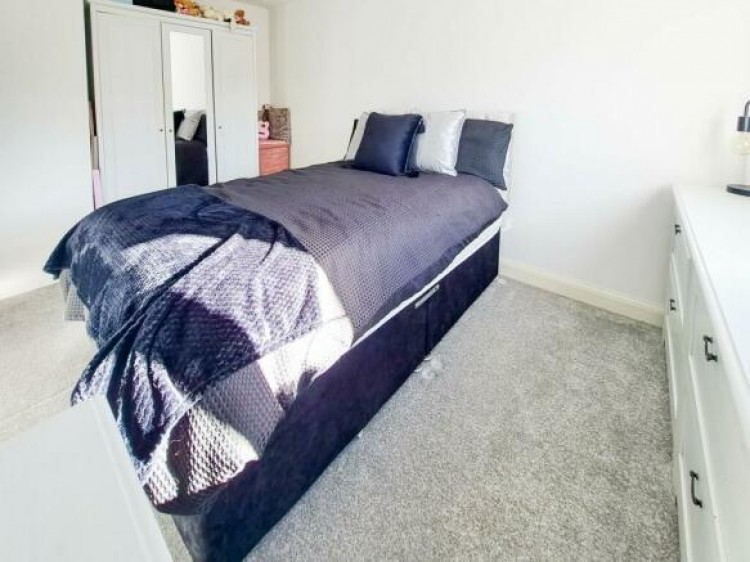Images for Larkin Avenue, Lichfield