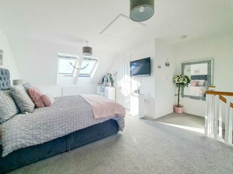 Images for Larkin Avenue, Lichfield