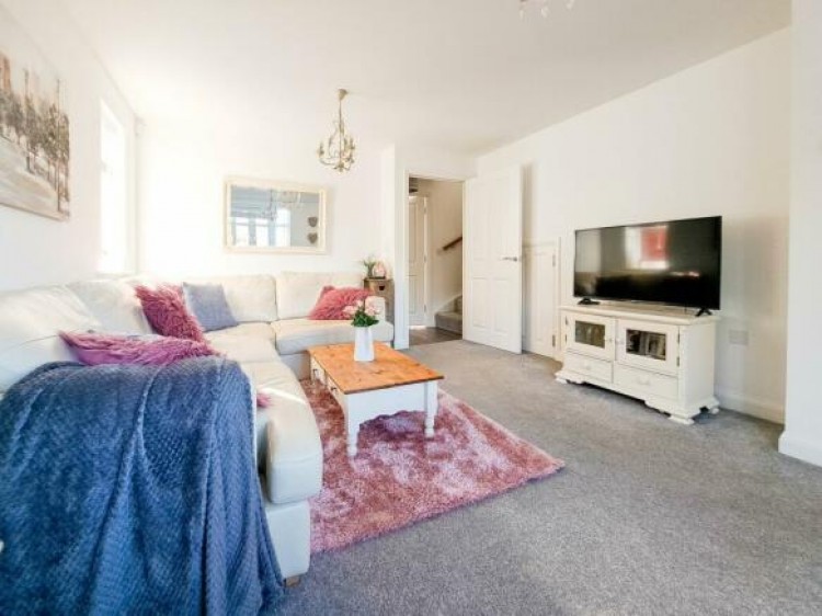 Images for Larkin Avenue, Lichfield
