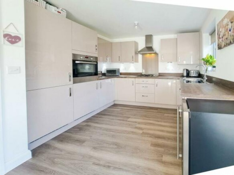 Images for Larkin Avenue, Lichfield