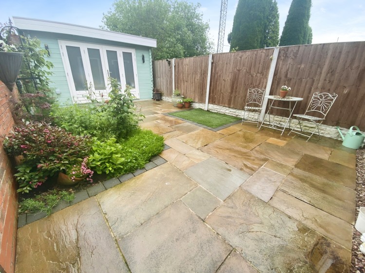 Images for Far Lady Croft, Rugeley