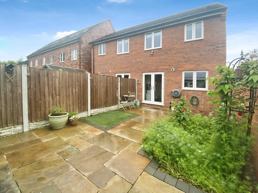 Images for Far Lady Croft, Rugeley EAID: BID:lsp